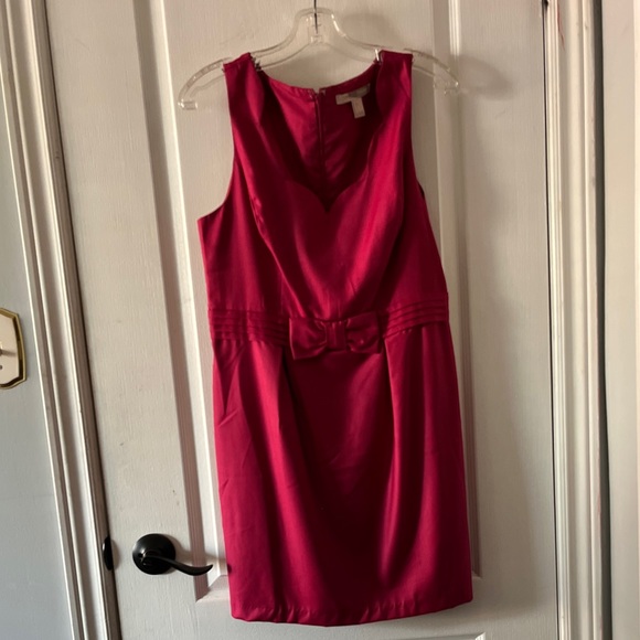Forever 21 large red dress scallop lining - Picture 2 of 5